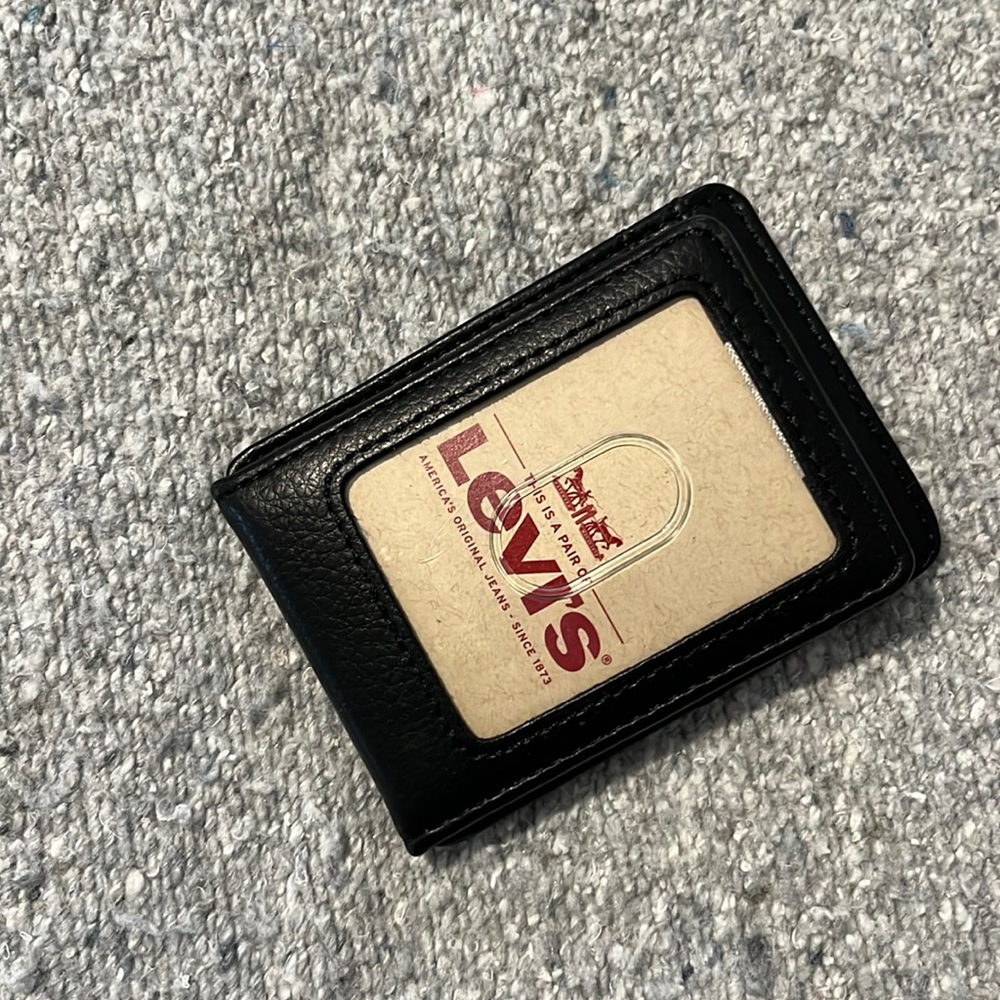 Levi’s bi-fold Wallet